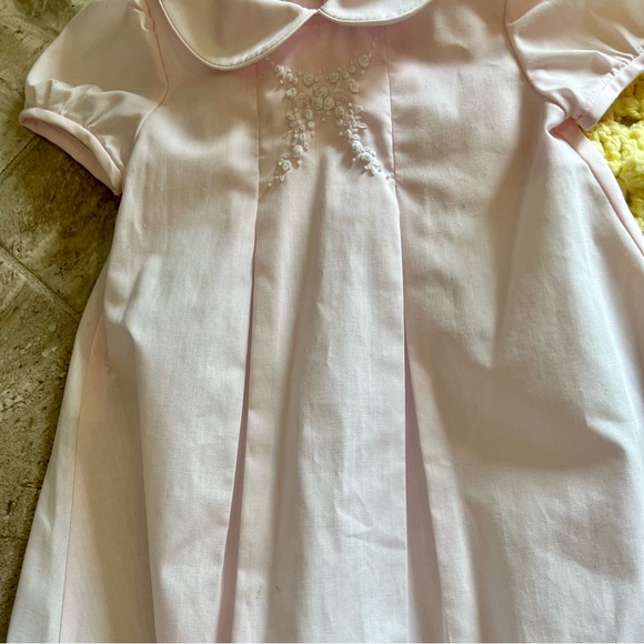 Infant baby girl Rosalina pink dress & 2 crocheted blankets lot - Picture 8 of 9